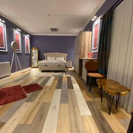 Vera Hotel